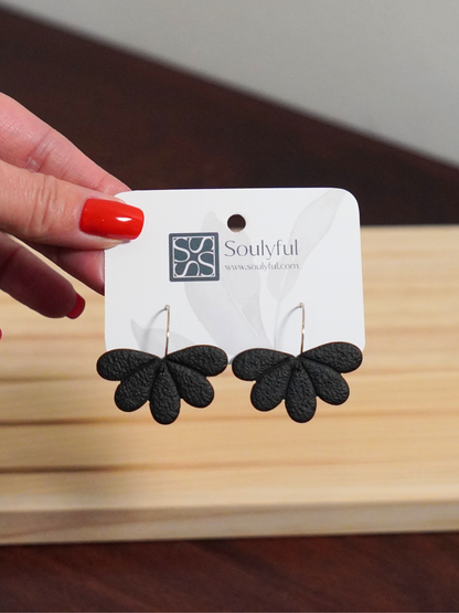 Creolen "Petal Flow" - Creolenfarbe silber- oder goldfarben auswählbar