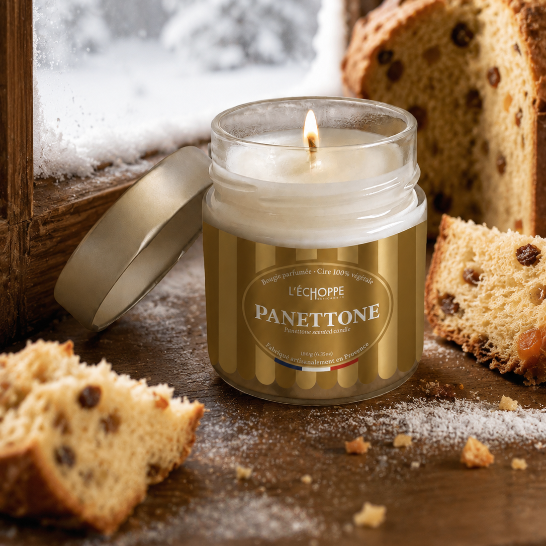 Duftkerze „Panettone“ Winter-Edition von L’Échoppe Buissonnière im Glas mit Metalldeckel