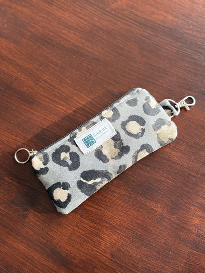 Schlüssel-Etui "Leo" mit Karabiner