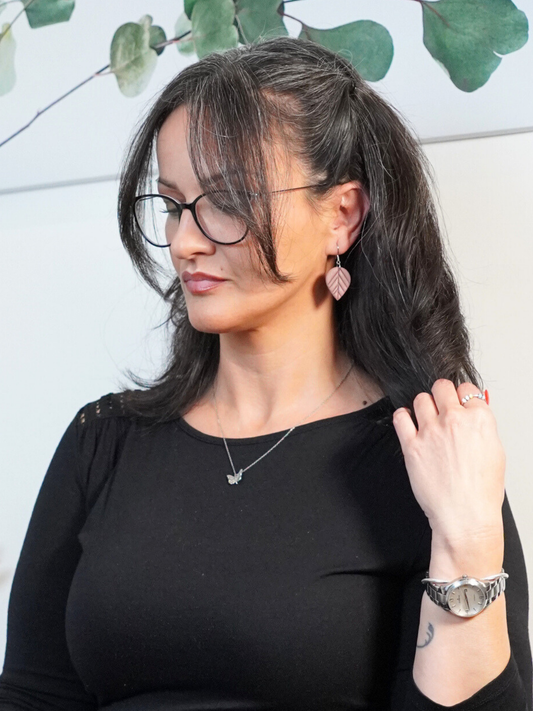 Ohrringe "Leafy Whisper" - Hängerchen silber- oder goldfarben auswählbar