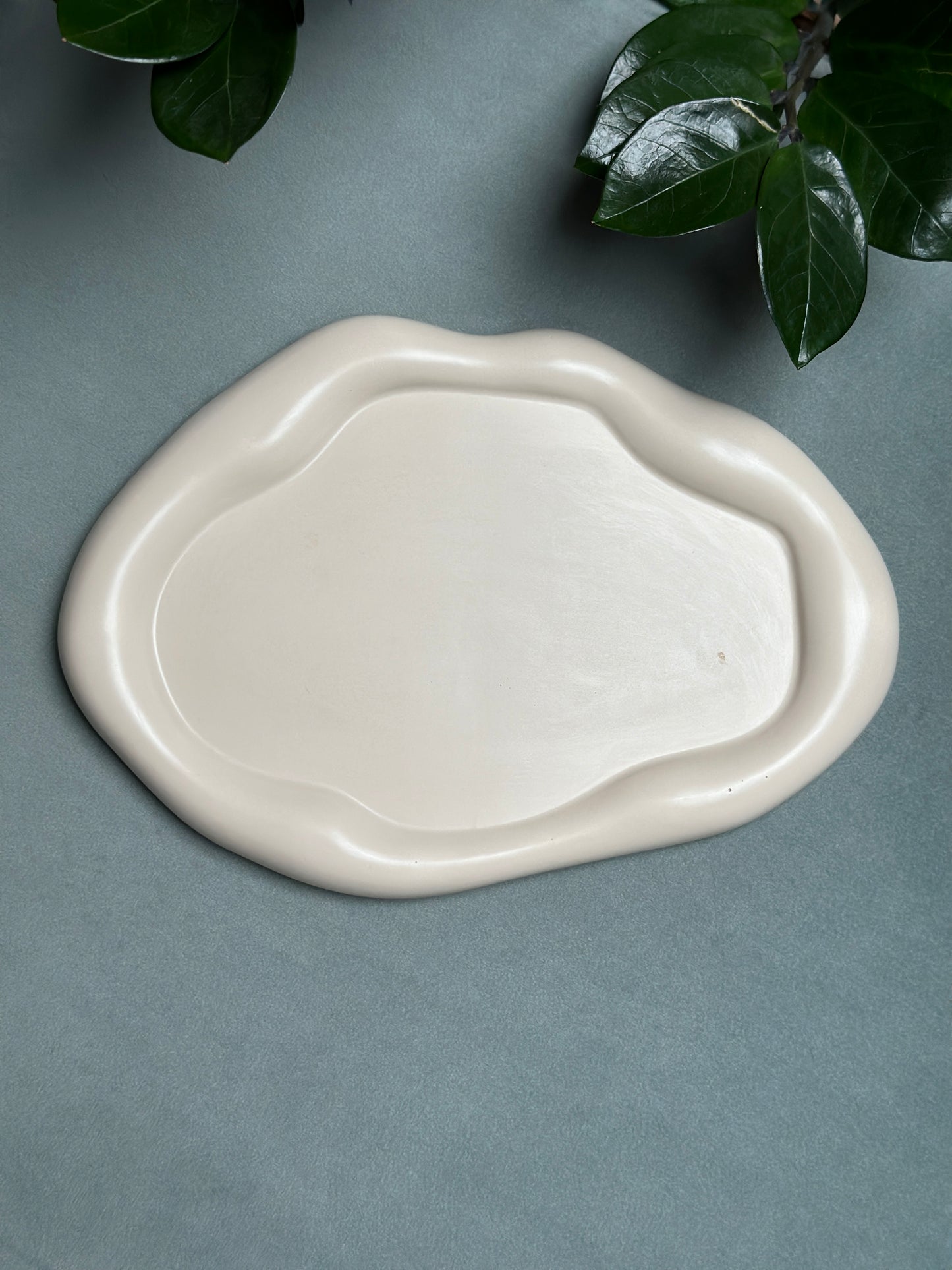 Wolkentablett "Oval" - Creme