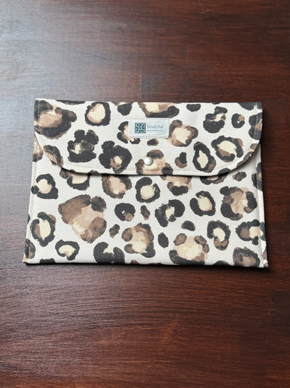 Soulyful Soft Pouch - "Big Pouch Leo Beige"