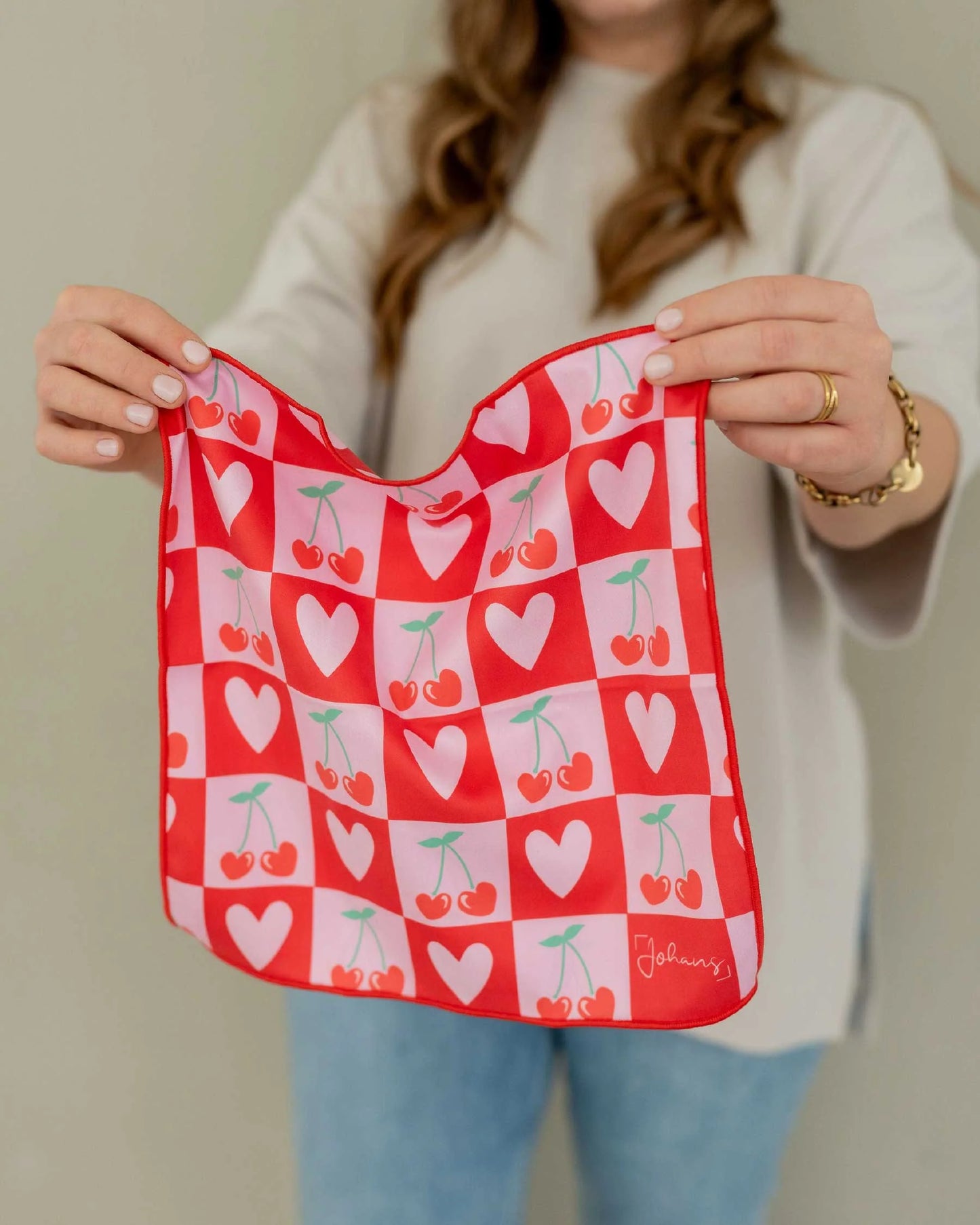 Johans® Mikrofasertuch "Cherry Love" - Stilvolle Reinigung für Brille & Display