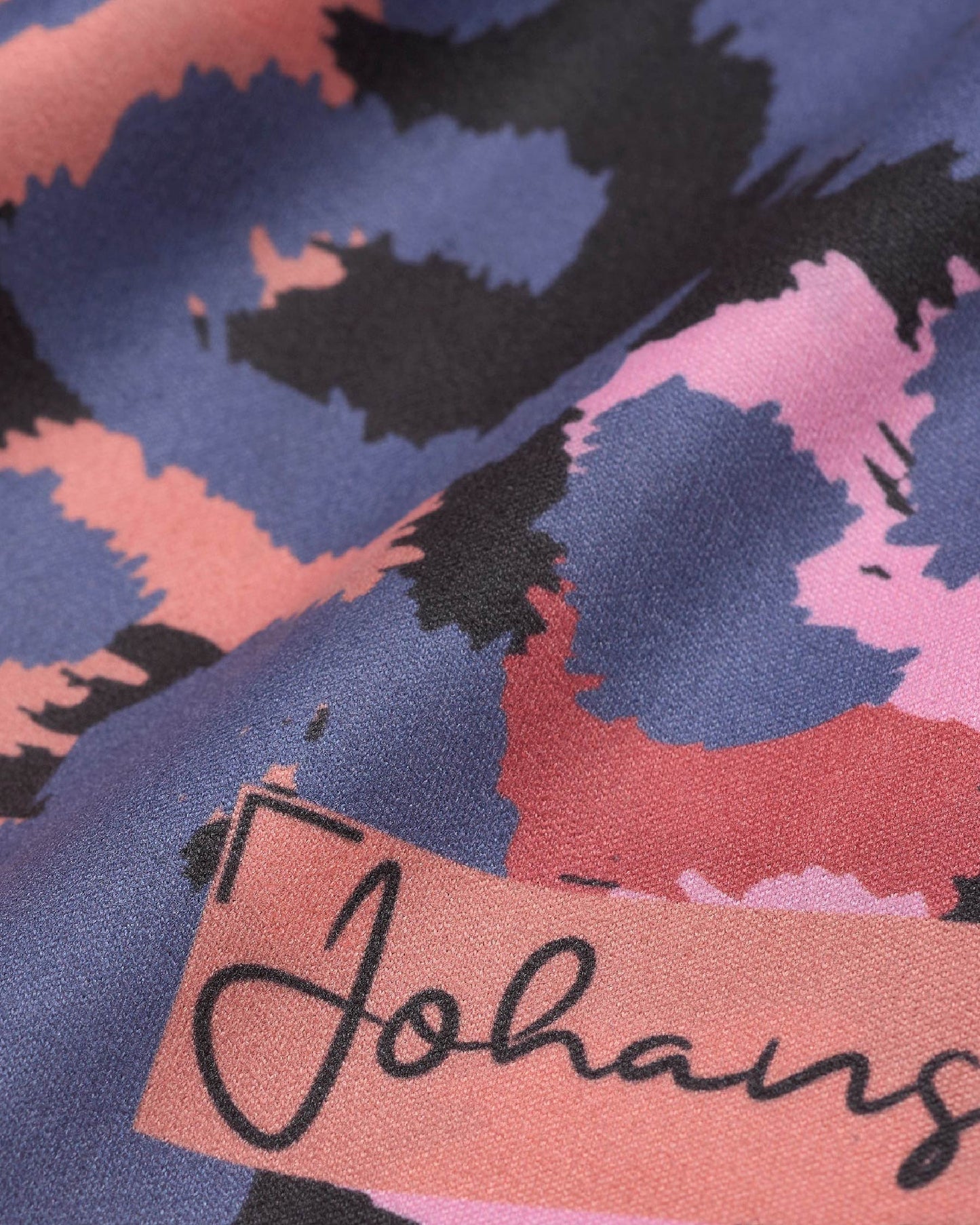 Johans® Mikrofasertuch "Pink Cheetah" - Stilvolle Reinigung für Brille & Display