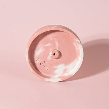 Bloom Räucherstäbchenhalter aus natürlichem Beton